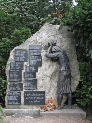 II.világháborús emlékmű 02
